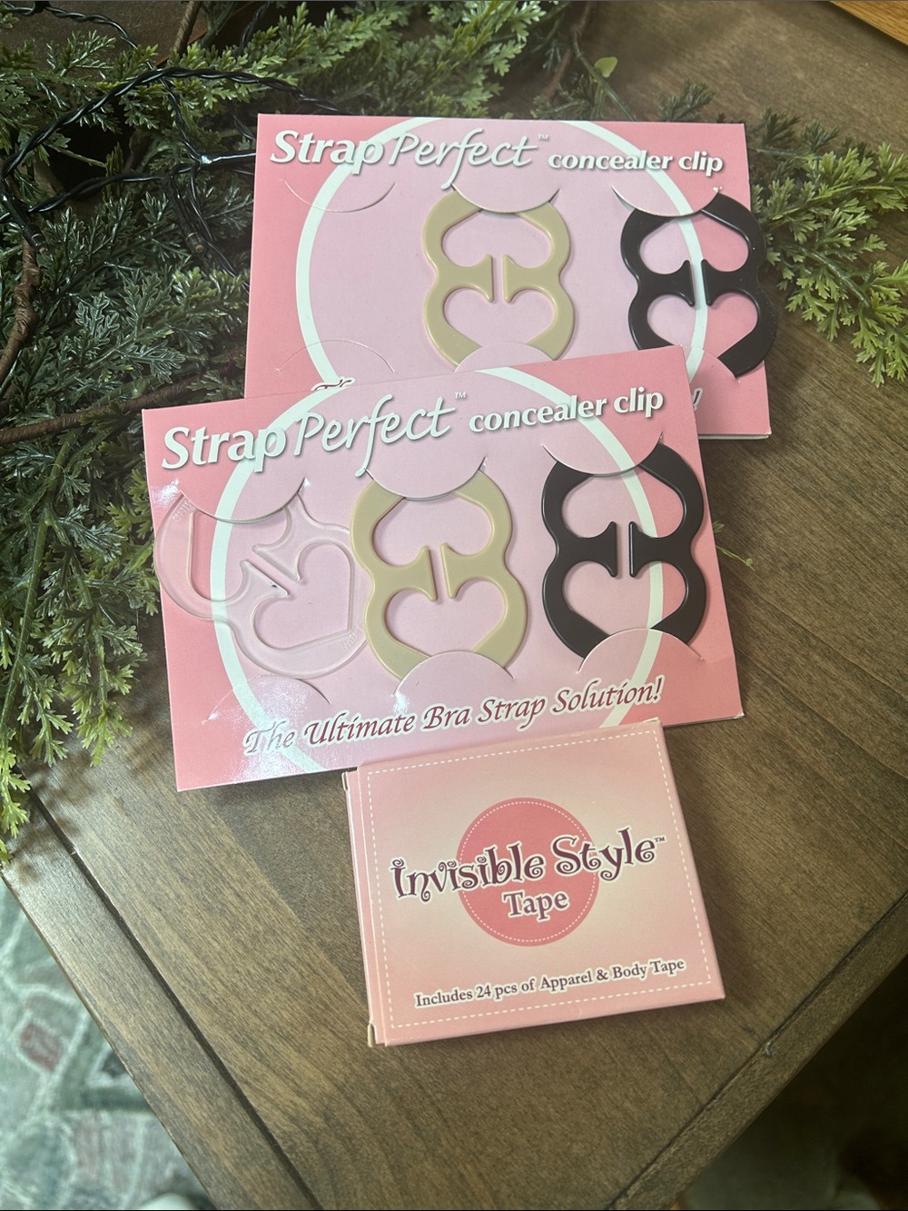 StrapPerfect Concealer Clip Set with Invisible Style Tape - Pink & Black new